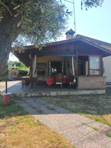 Independent Villa With Private Beach On The Lake Bracciano  Exteriér fotografie