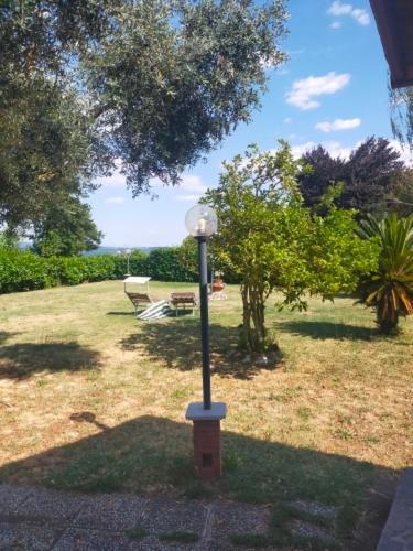 Independent Villa With Private Beach On The Lake Bracciano  Exteriér fotografie