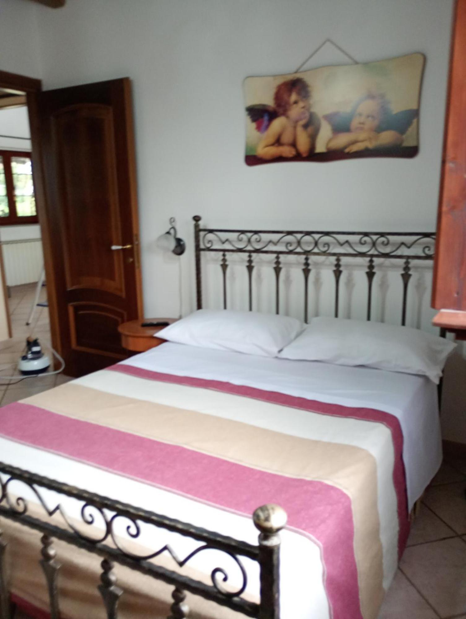 Independent Villa With Private Beach On The Lake Bracciano  Exteriér fotografie